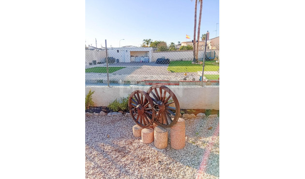 Odsprzedaż - Villa - Torrevieja - La Siesta