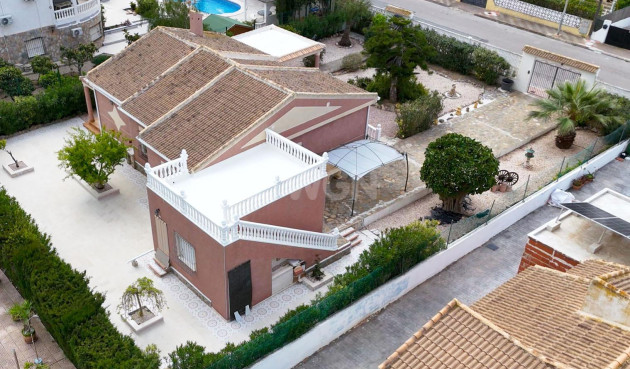 Odsprzedaż - Villa - Torrevieja - La Siesta