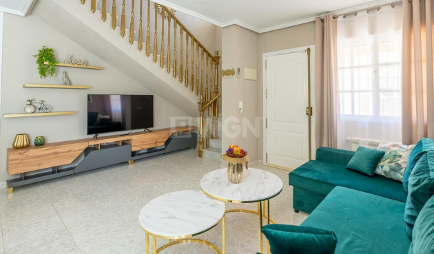 Odsprzedaż - Villa - Torrevieja - Los Balcones - Los Altos del Edén