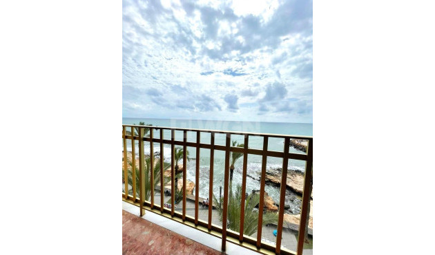 Odsprzedaż - Mieszkanie w bloku - Torrevieja - Estacion De Autobuses