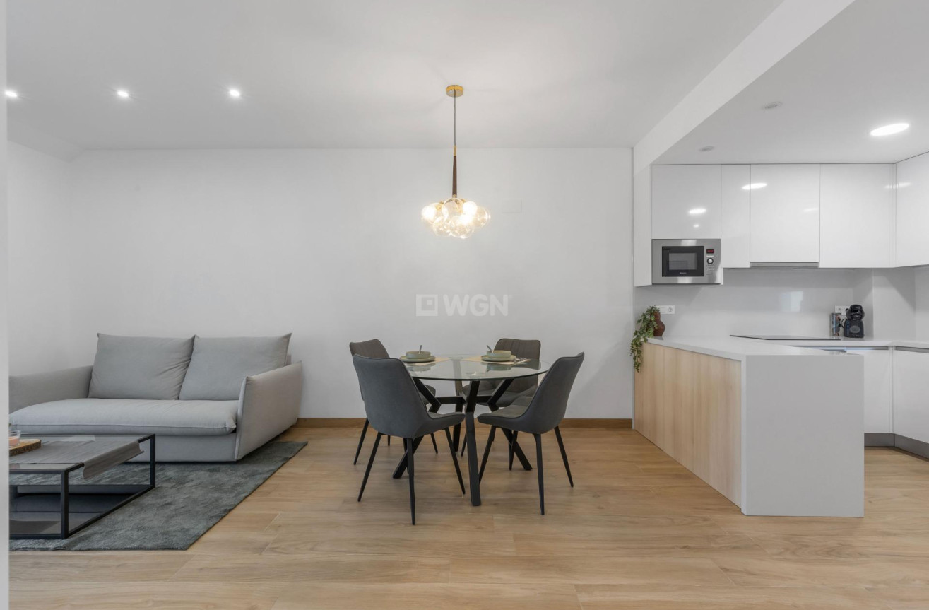 Odsprzedaż - Daszek - Torrevieja - Los Balcones - Los Altos del Edén