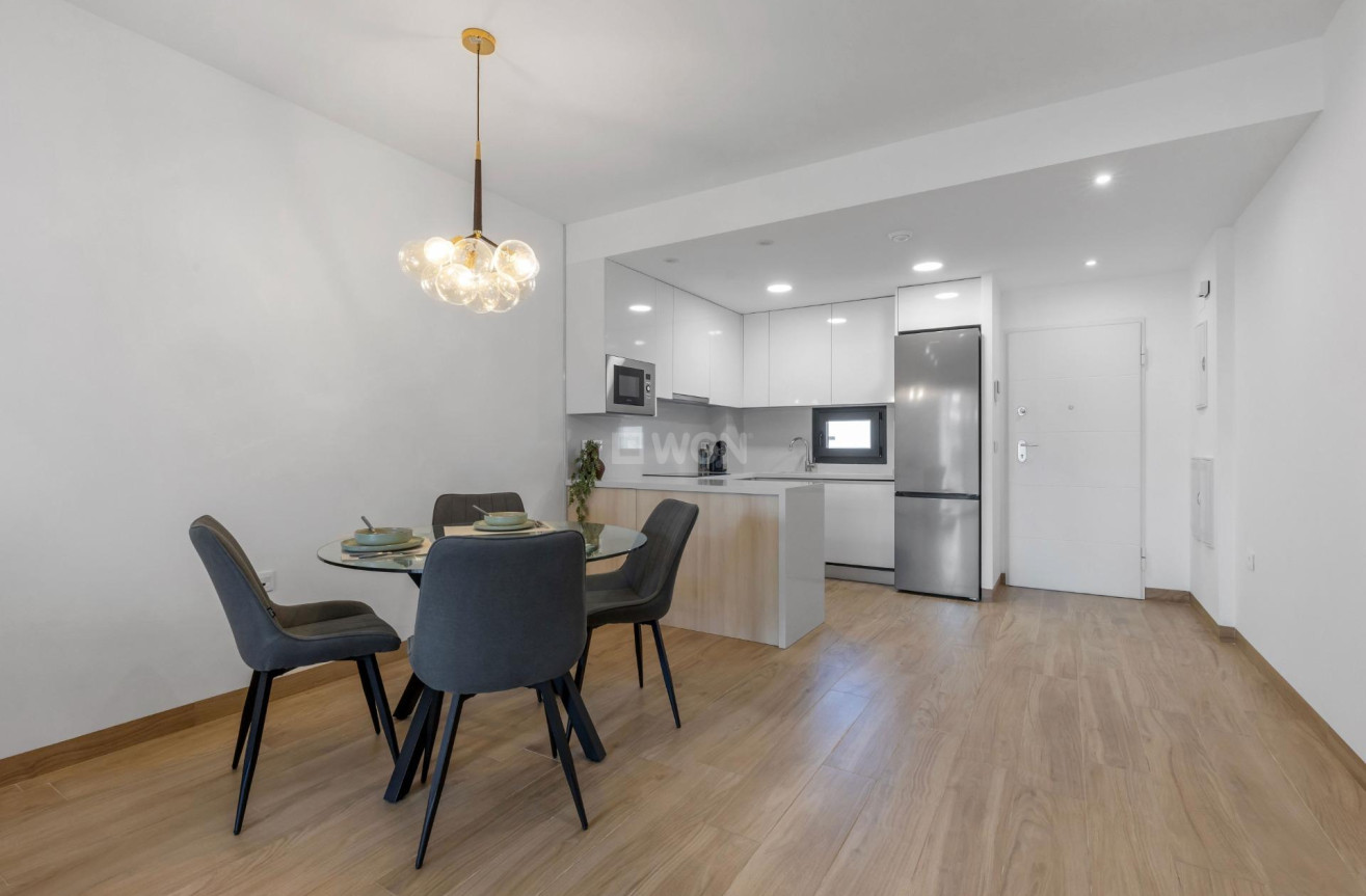 Odsprzedaż - Daszek - Torrevieja - Los Balcones - Los Altos del Edén