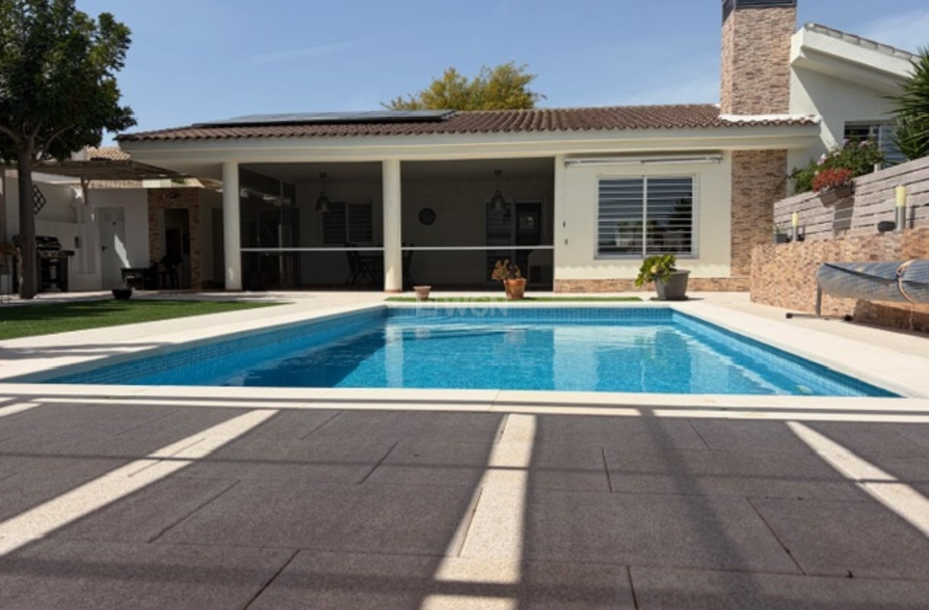 Odsprzedaż - Villa - Fortuna - Inland