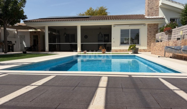 Odsprzedaż - Villa - Fortuna - Inland