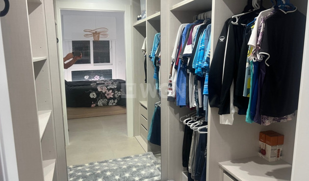 Odsprzedaż - Villa - Los Montesinos - Costa Blanca