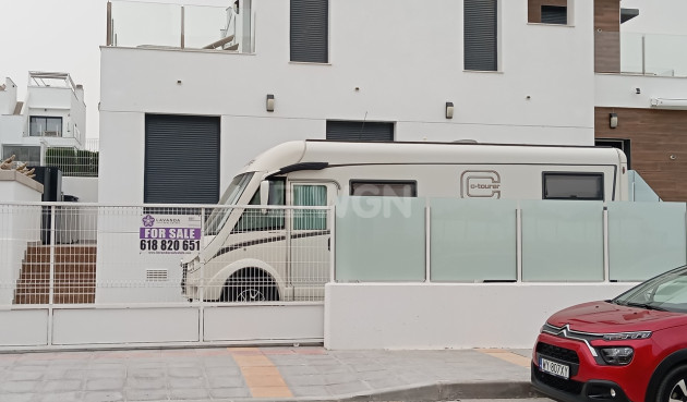 Odsprzedaż - Villa - Los Montesinos - Costa Blanca