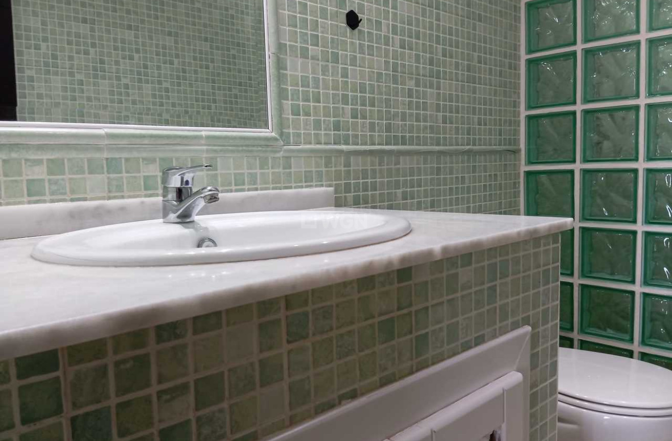 Odsprzedaż - Mieszkanie w bloku - Villamartin - Costa Blanca