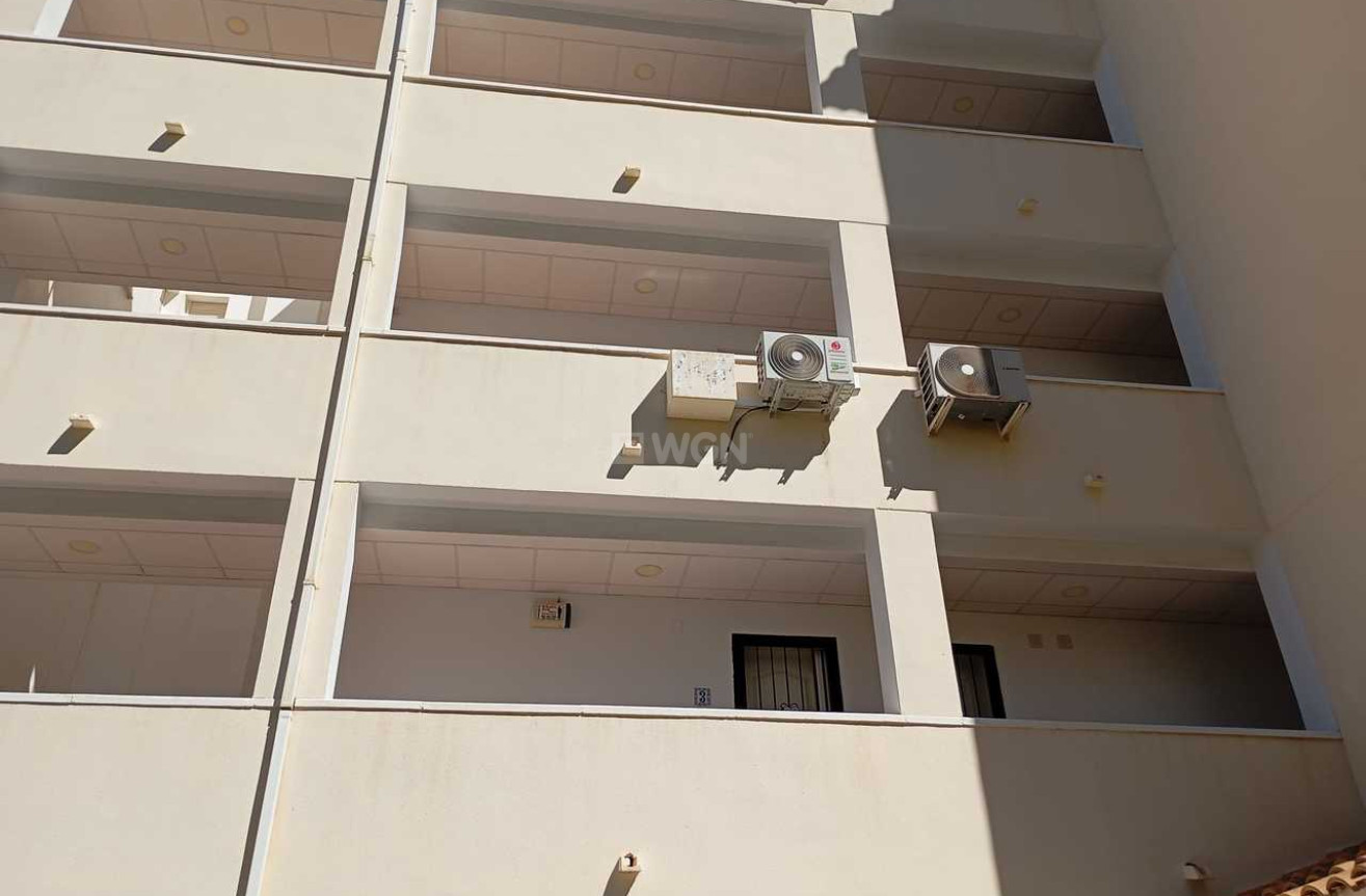 Odsprzedaż - Mieszkanie w bloku - Villamartin - Costa Blanca