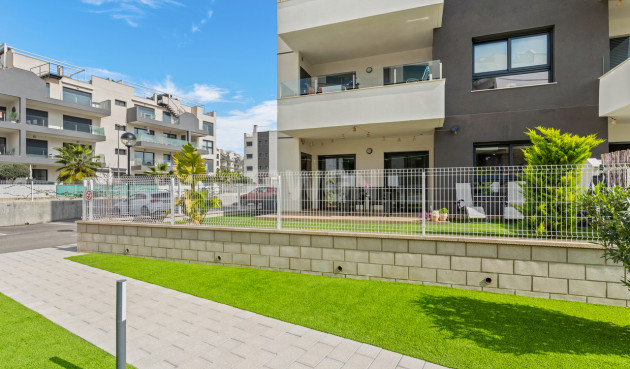 Reventa - Apartamento / piso - Villamartin - Costa Blanca