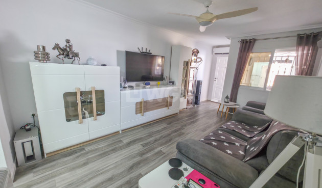 Wiederverkauf - Wohnung - Vistabella Golf Entre Naranjos - Inland