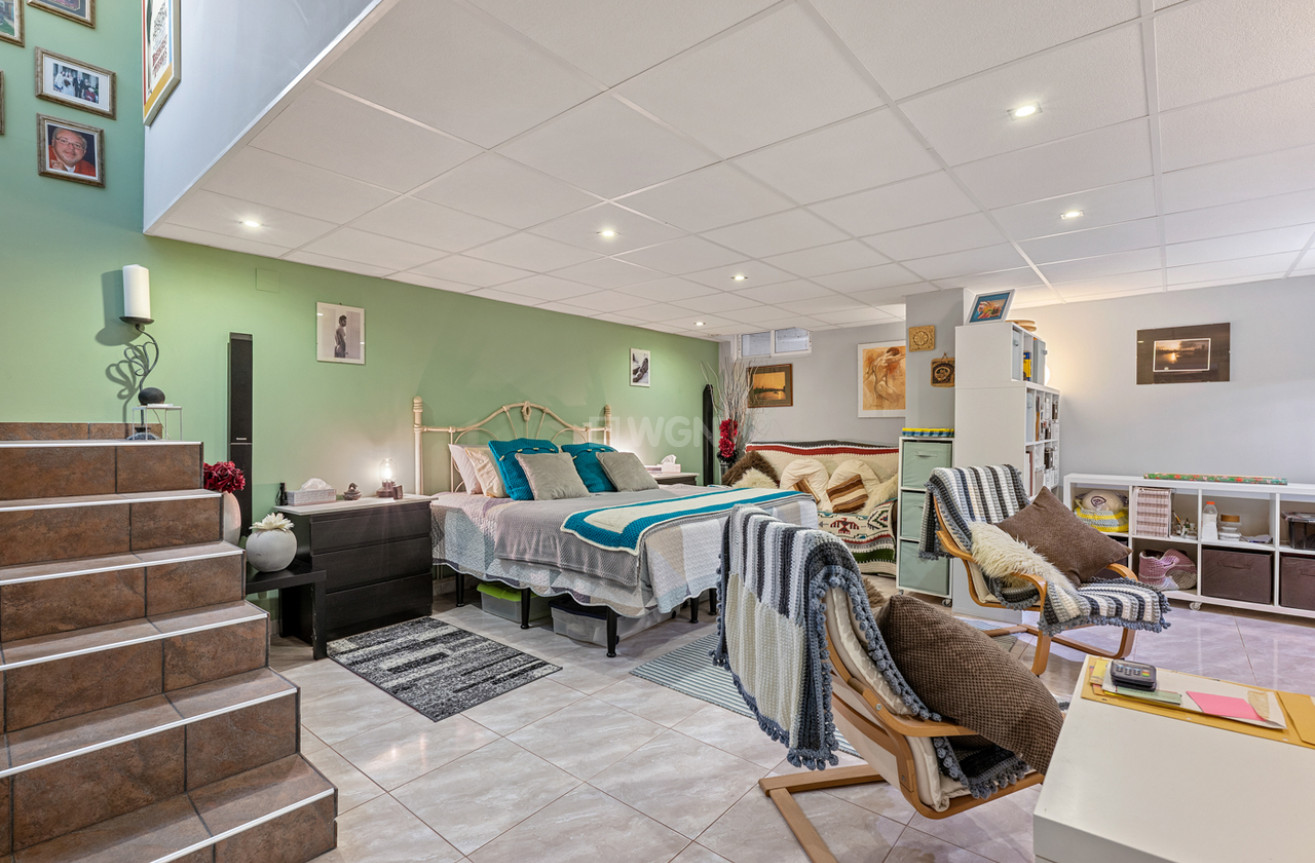 Resale - Townhouse - San Miguel de Salinas - Inland