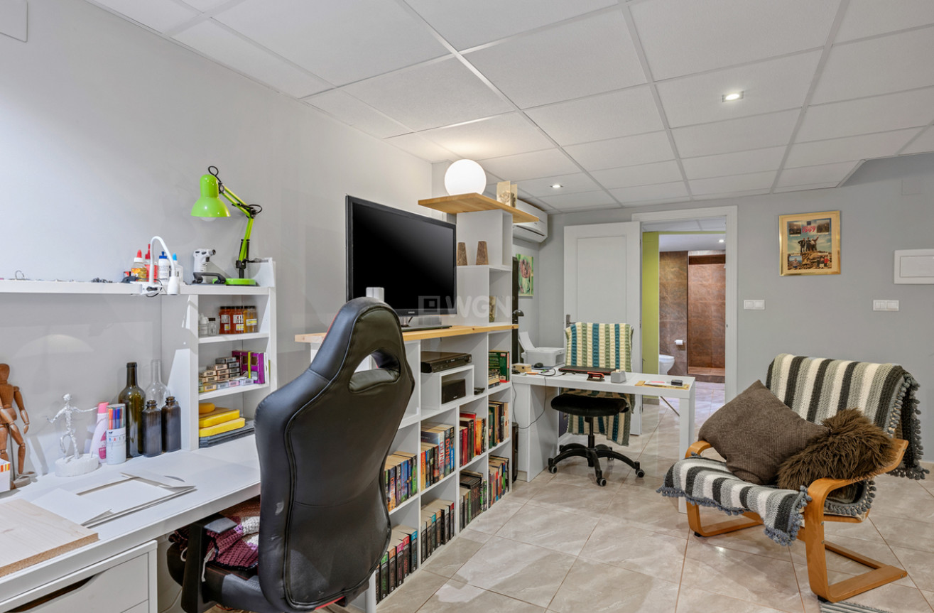 Resale - Townhouse - San Miguel de Salinas - Inland