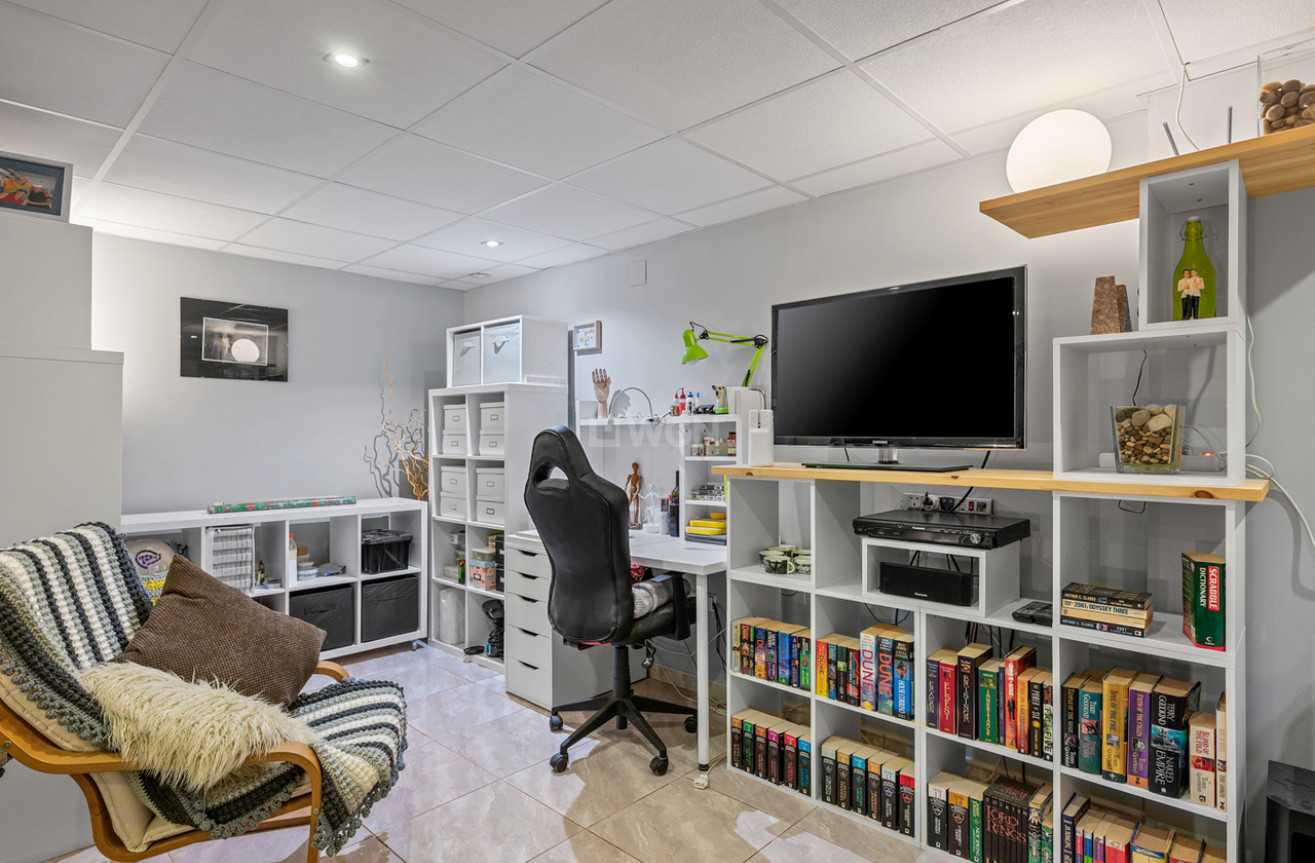 Resale - Townhouse - San Miguel de Salinas - Inland