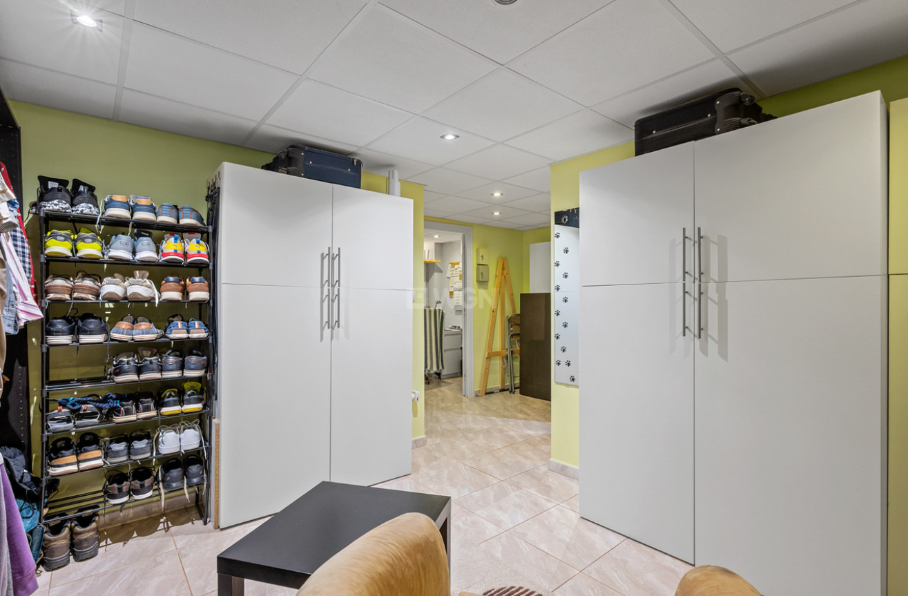 Resale - Townhouse - San Miguel de Salinas - Inland