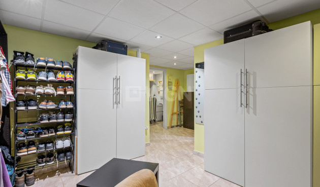 Resale - Townhouse - San Miguel de Salinas - Inland