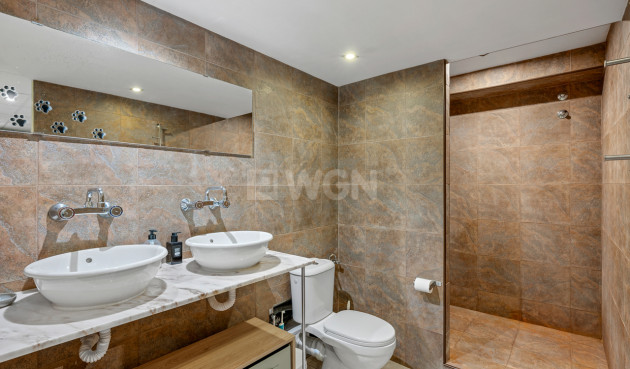 Resale - Townhouse - San Miguel de Salinas - Inland