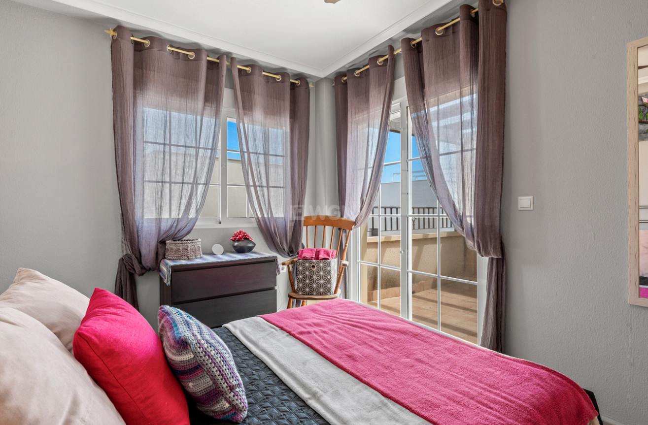 Resale - Townhouse - San Miguel de Salinas - Inland