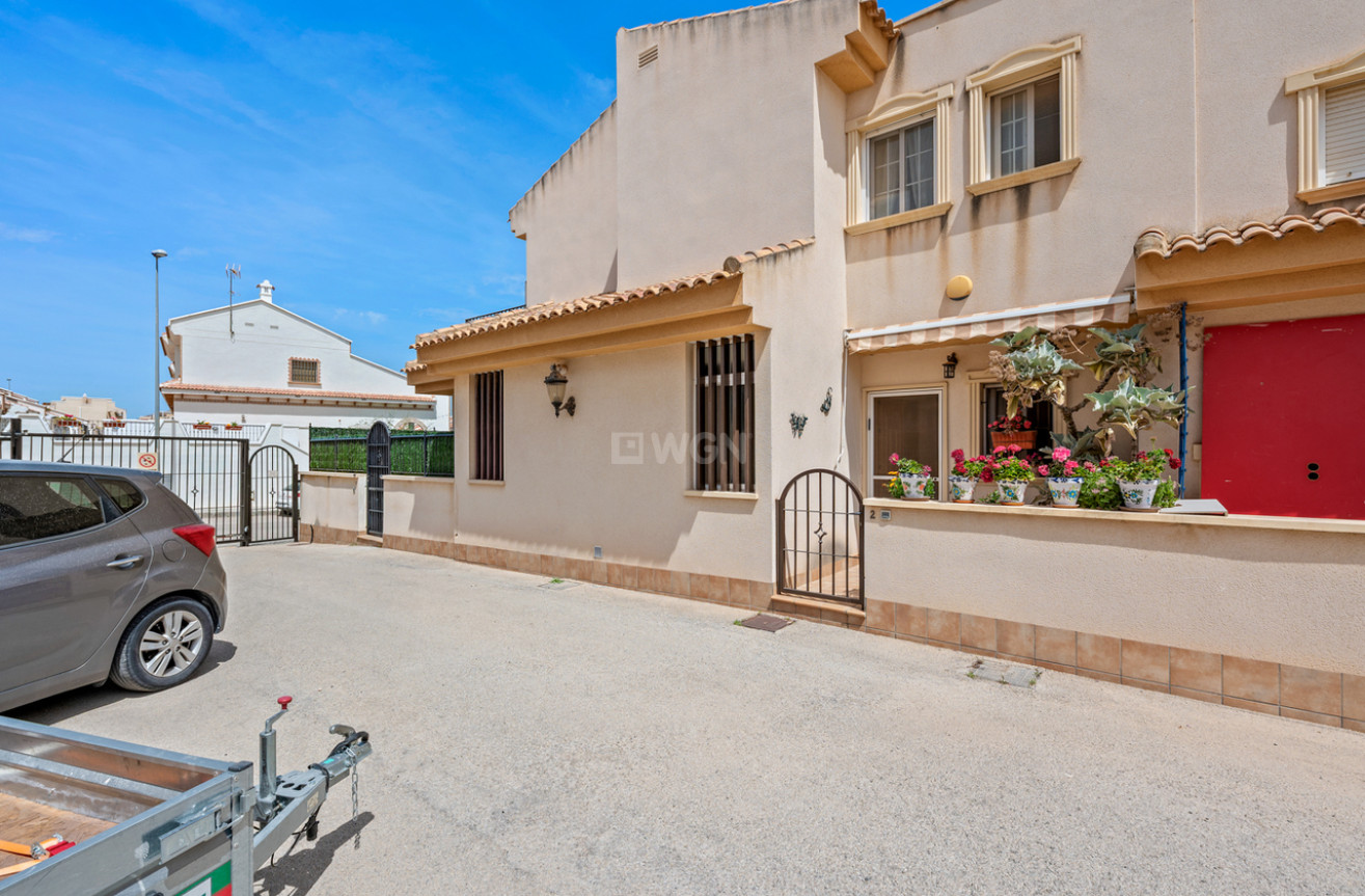 Resale - Townhouse - San Miguel de Salinas - Inland