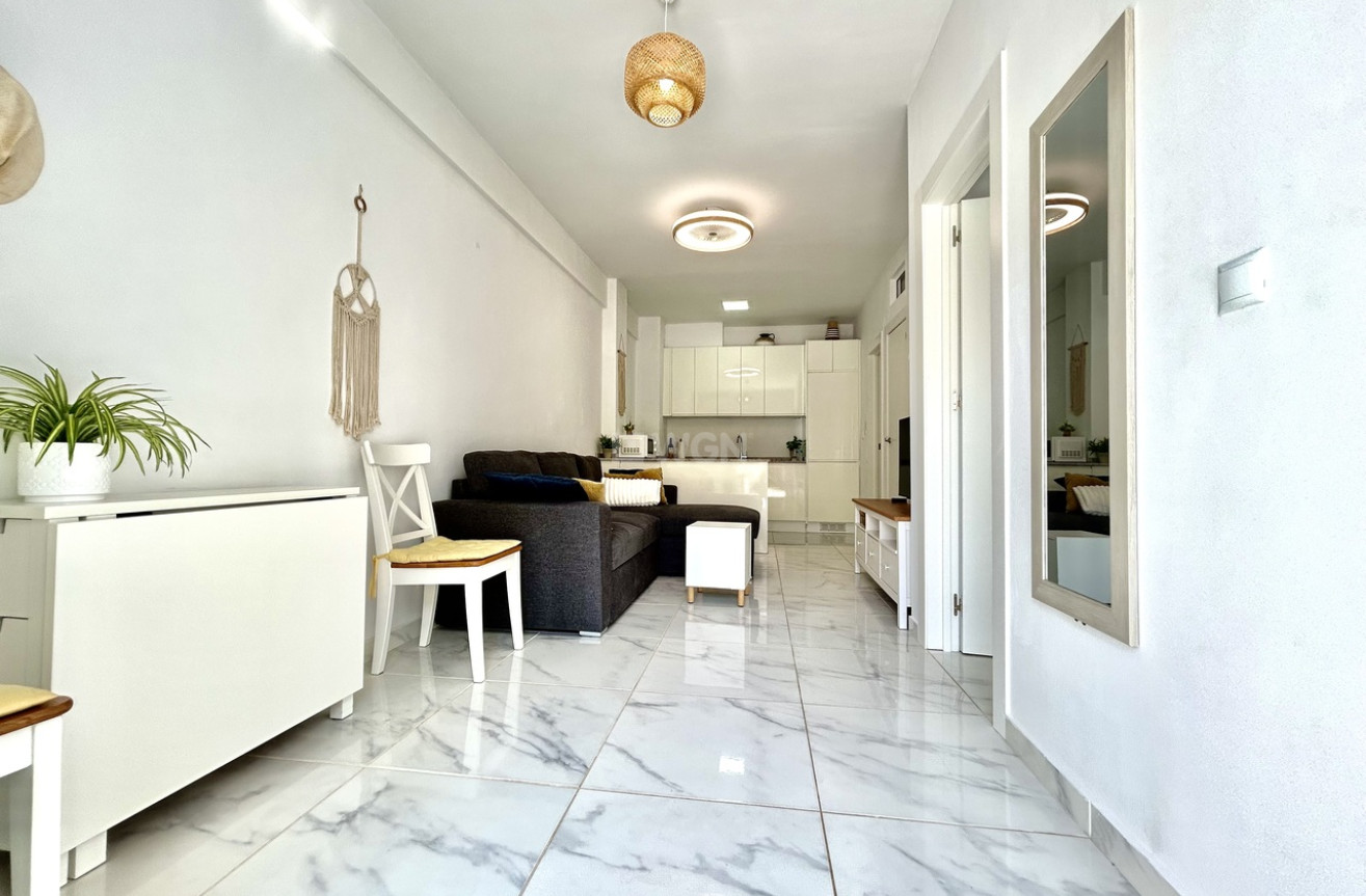 Resale - Apartment / flat - La Zenia - Costa Blanca