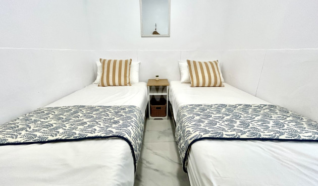 Resale - Apartment / flat - La Zenia - Costa Blanca