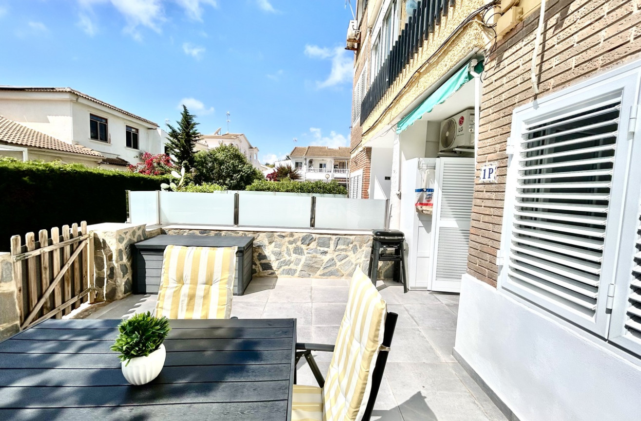 Resale - Apartment / flat - La Zenia - Costa Blanca