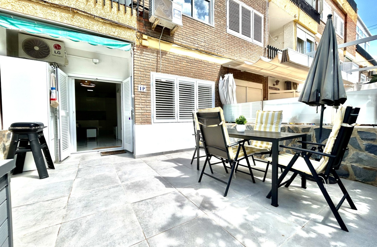 Resale - Apartment / flat - La Zenia - Costa Blanca