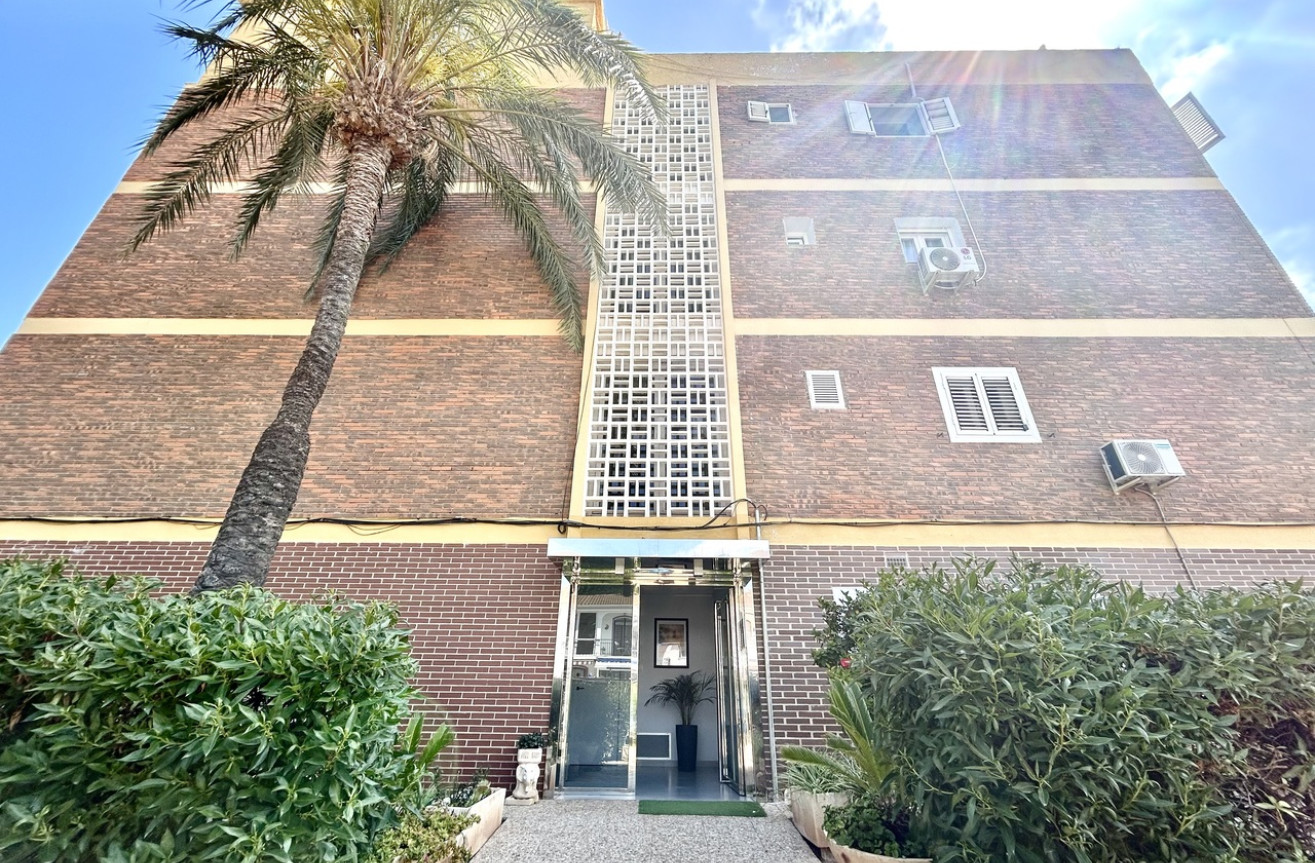 Resale - Apartment / flat - La Zenia - Costa Blanca