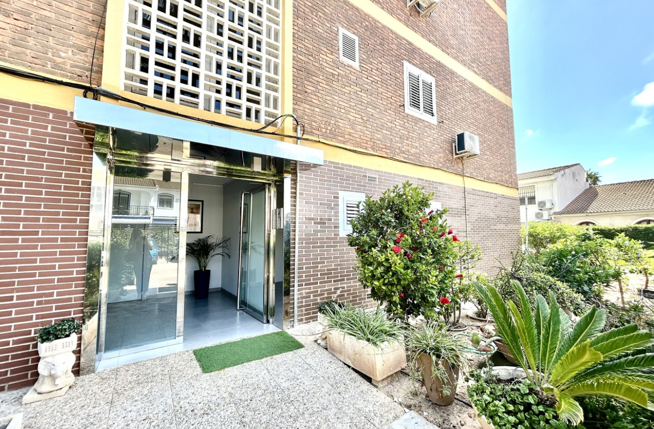 Resale - Apartment / flat - La Zenia - Costa Blanca