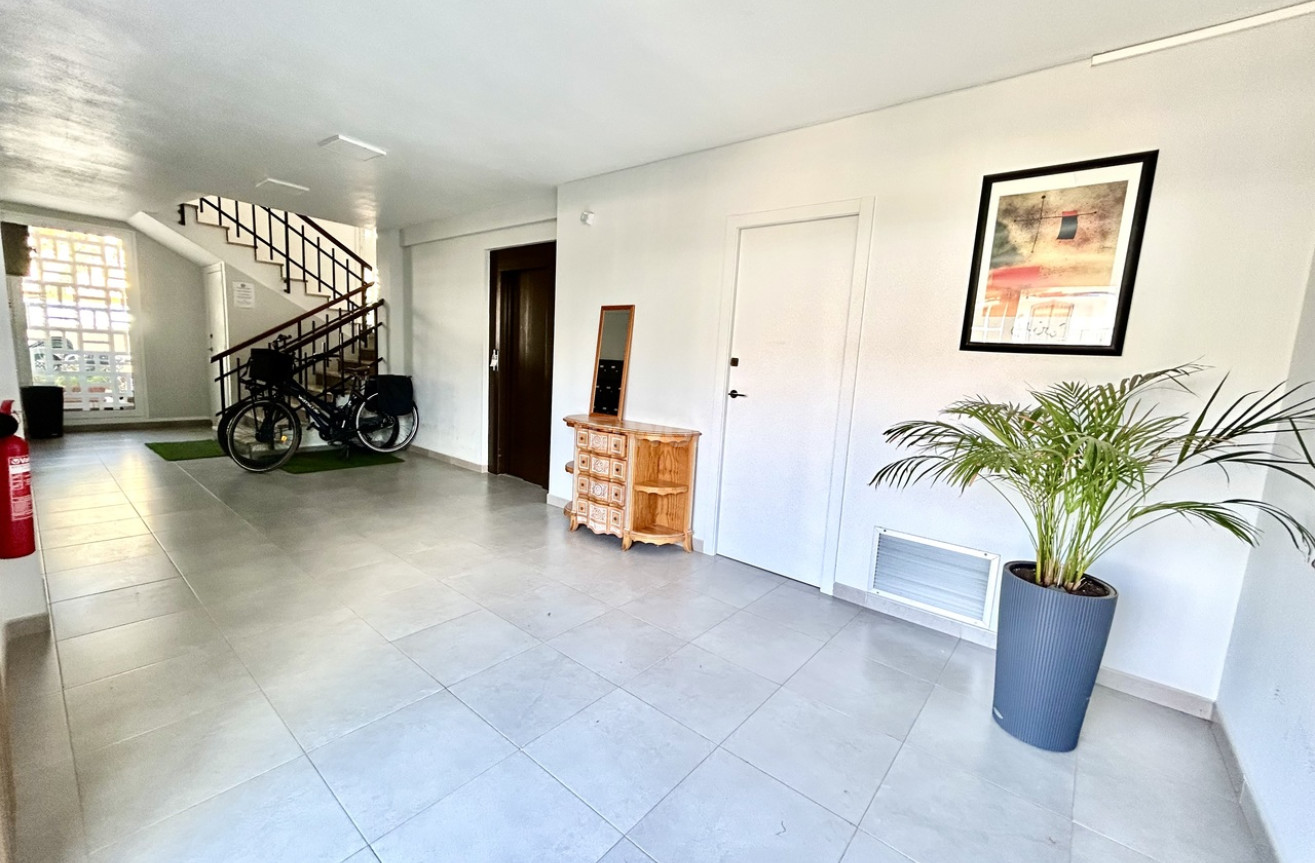 Resale - Apartment / flat - La Zenia - Costa Blanca