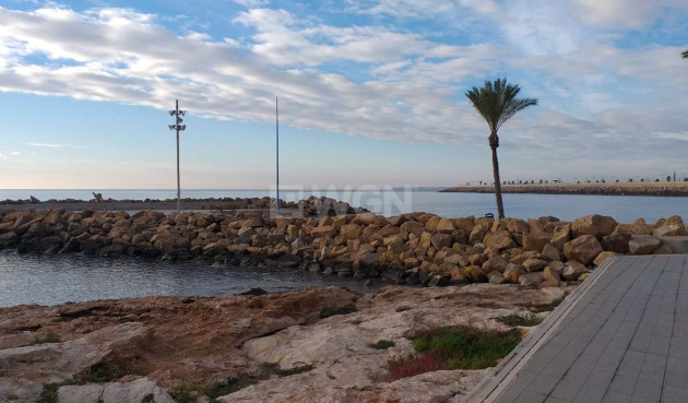 Odsprzedaż - Mieszkanie w bloku - Torrevieja - Costa Blanca