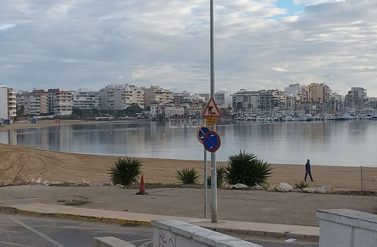 Odsprzedaż - Mieszkanie w bloku - Torrevieja - Costa Blanca