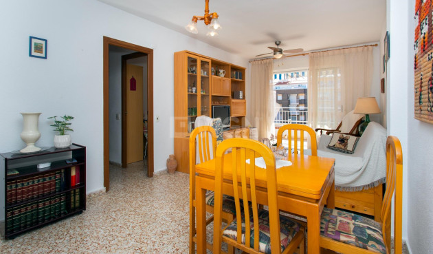 Odsprzedaż - Daszek - Torrevieja - Playa del Cura