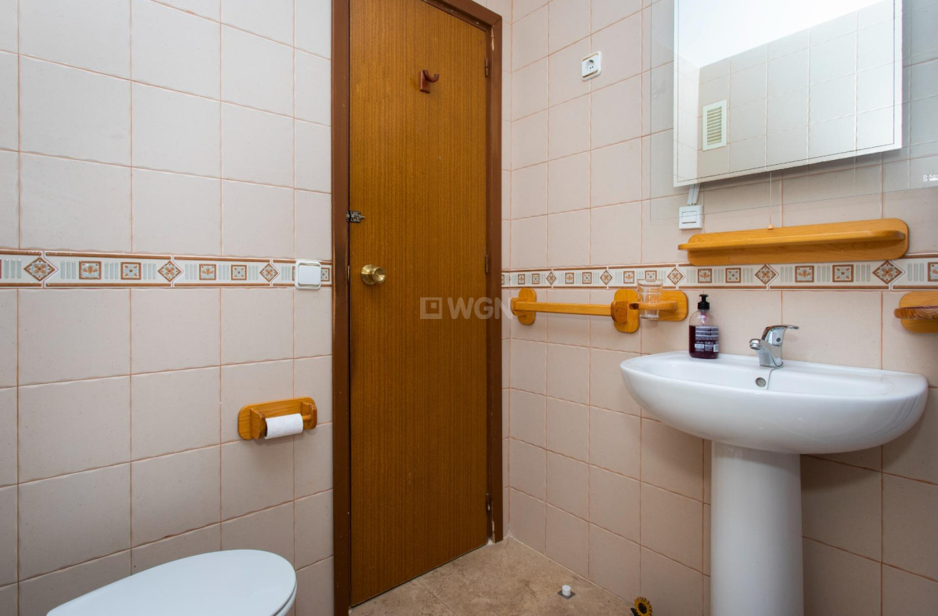 Odsprzedaż - Daszek - Torrevieja - Playa del Cura