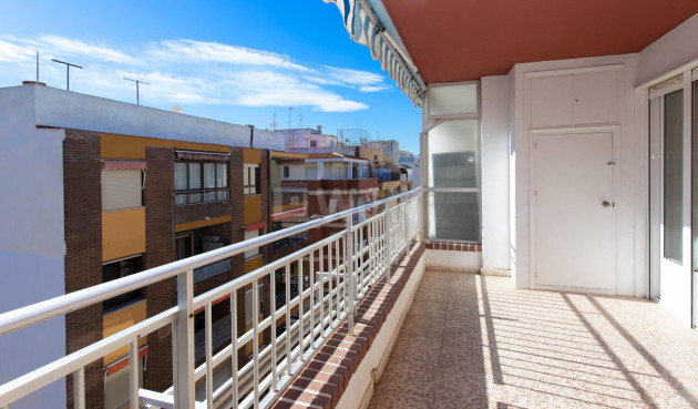 Odsprzedaż - Daszek - Torrevieja - Playa del Cura