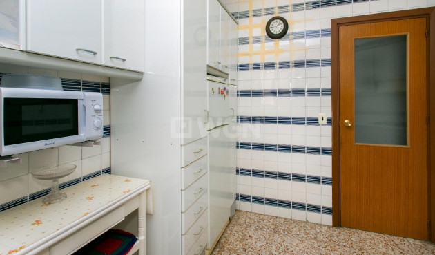 Odsprzedaż - Daszek - Torrevieja - Playa del Cura