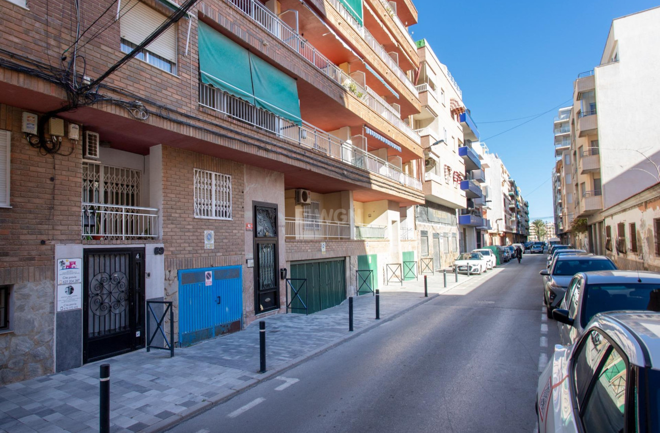 Odsprzedaż - Daszek - Torrevieja - Playa del Cura