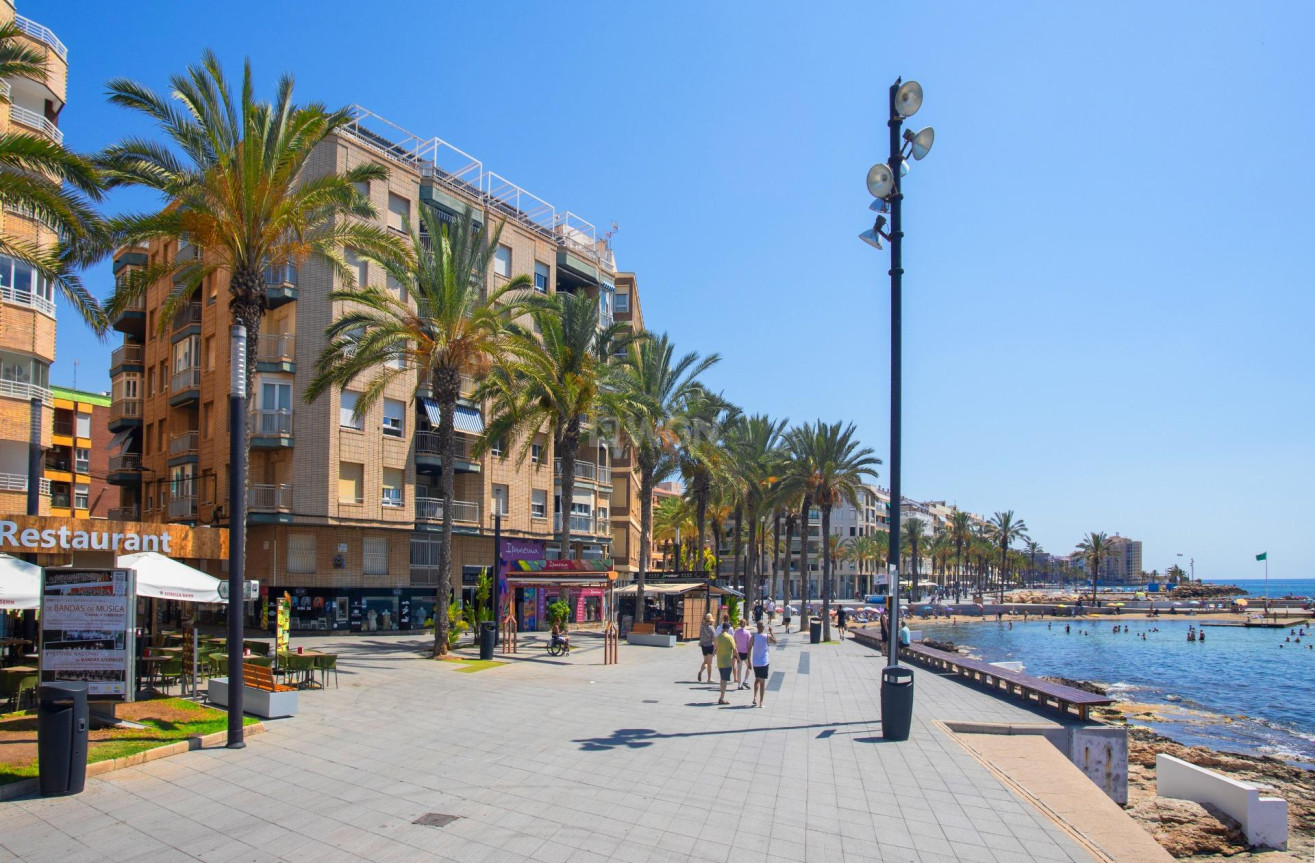 Odsprzedaż - Daszek - Torrevieja - Playa del Cura