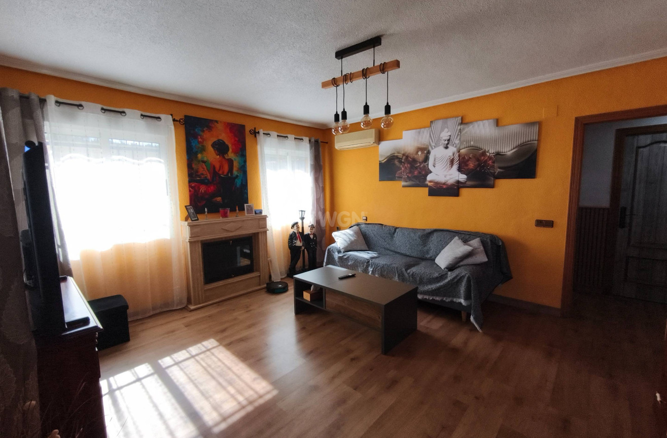 Reventa - Villa - Torrevieja - Los Balcones