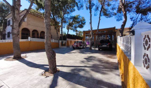 Wiederverkauf - Villa - Torrevieja - Los Balcones