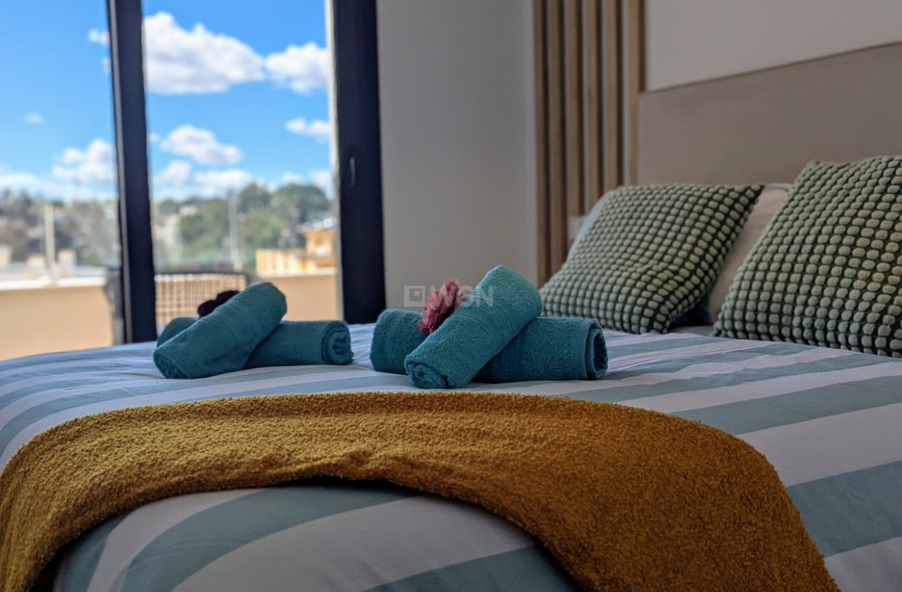 Odsprzedaż - Daszek - Villamartin - Costa Blanca