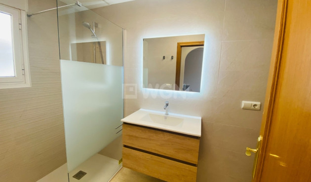 Reventa - Apartamento / piso - Villamartin - Costa Blanca