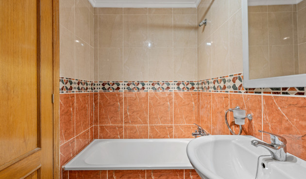 Odsprzedaż - Mieszkanie w bloku - Algorfa - Inland