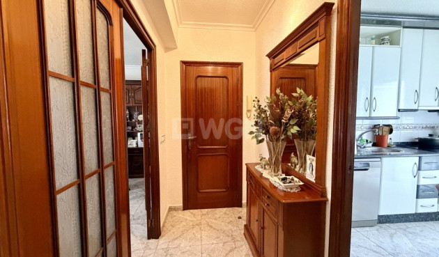 Resale - Apartment / flat - Torrevieja - Costa Blanca