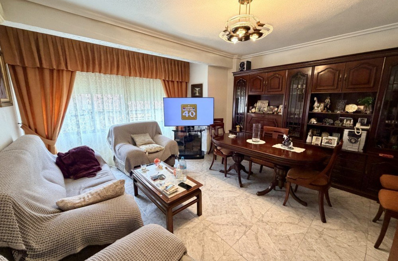 Resale - Apartment / flat - Torrevieja - Costa Blanca