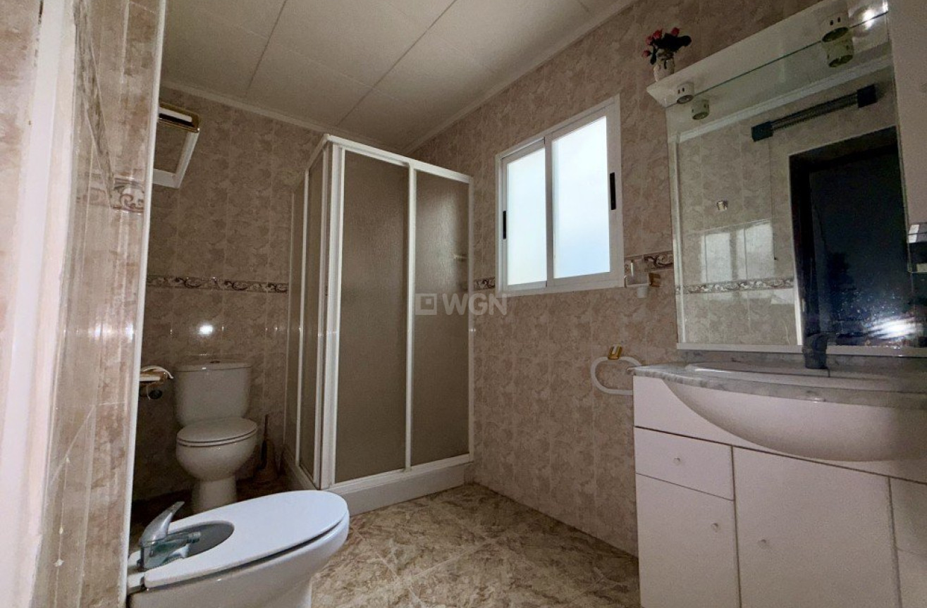 Resale - Apartment / flat - Torrevieja - Costa Blanca