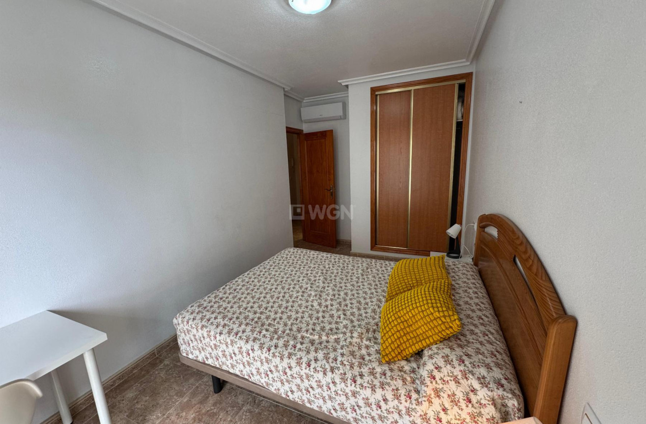 Odsprzedaż - Mieszkanie w bloku - Orihuela Costa - Costa Blanca