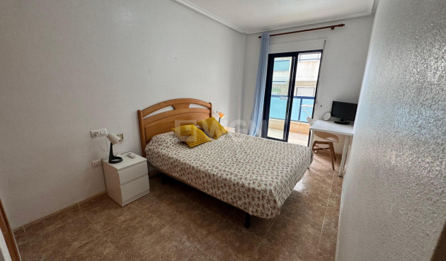 Odsprzedaż - Mieszkanie w bloku - Orihuela Costa - Costa Blanca
