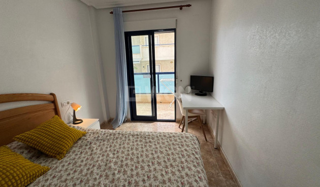Odsprzedaż - Mieszkanie w bloku - Orihuela Costa - Costa Blanca