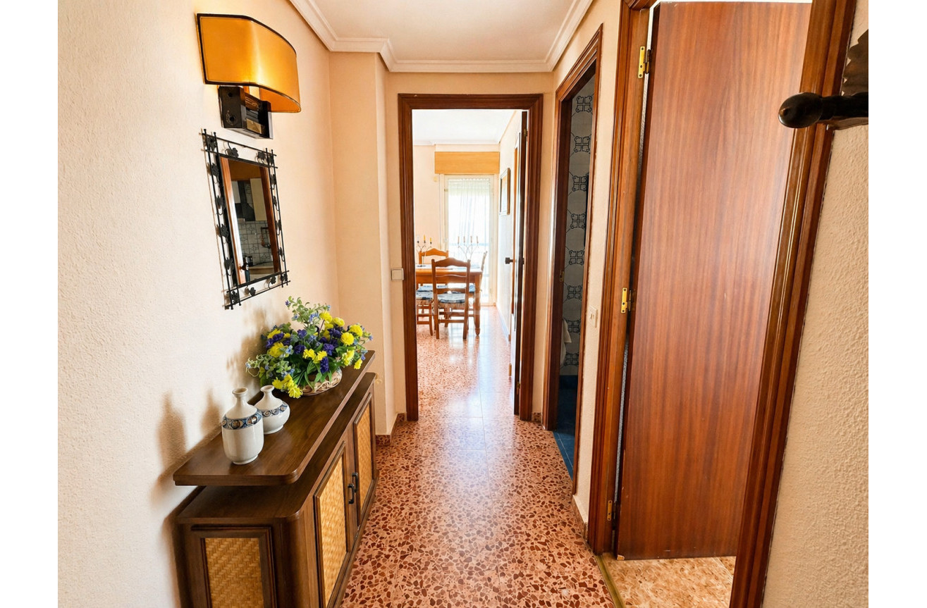 Odsprzedaż - Mieszkanie w bloku - Torrevieja - Costa Blanca