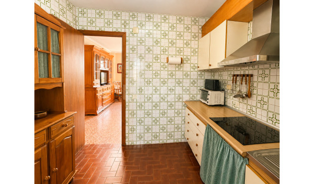 Odsprzedaż - Mieszkanie w bloku - Torrevieja - Costa Blanca
